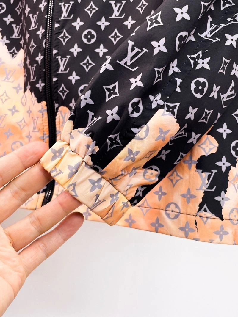 Louis Vuitton Short Suits Cozy 136341