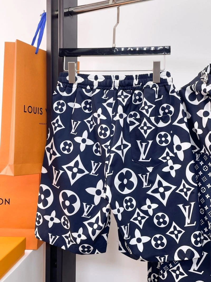 Louis Vuitton Short Suits Sustainable 136340