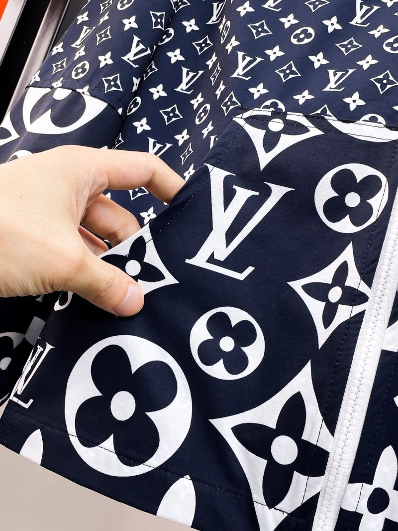 Louis Vuitton Short Suits Sustainable 136340