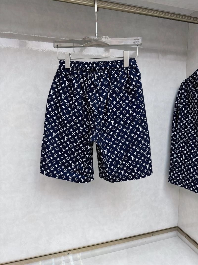 Refined Louis Vuitton Short Suits 136344