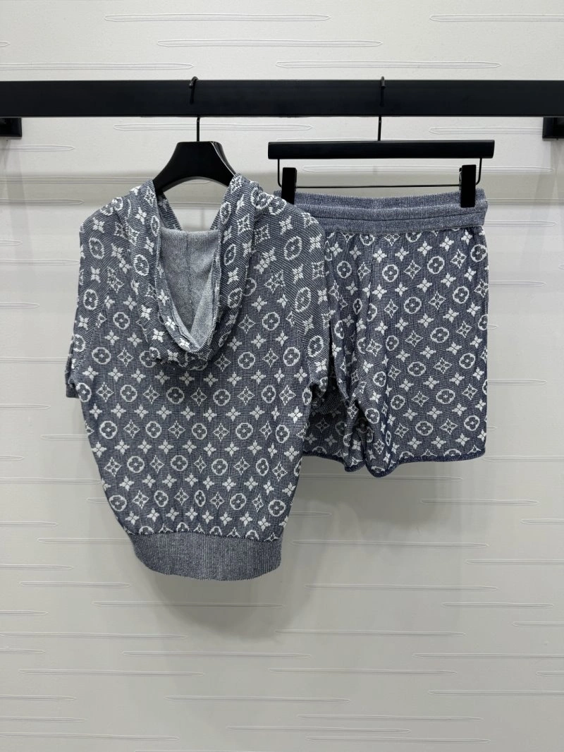Sustainable Louis Vuitton Short Suits 131019