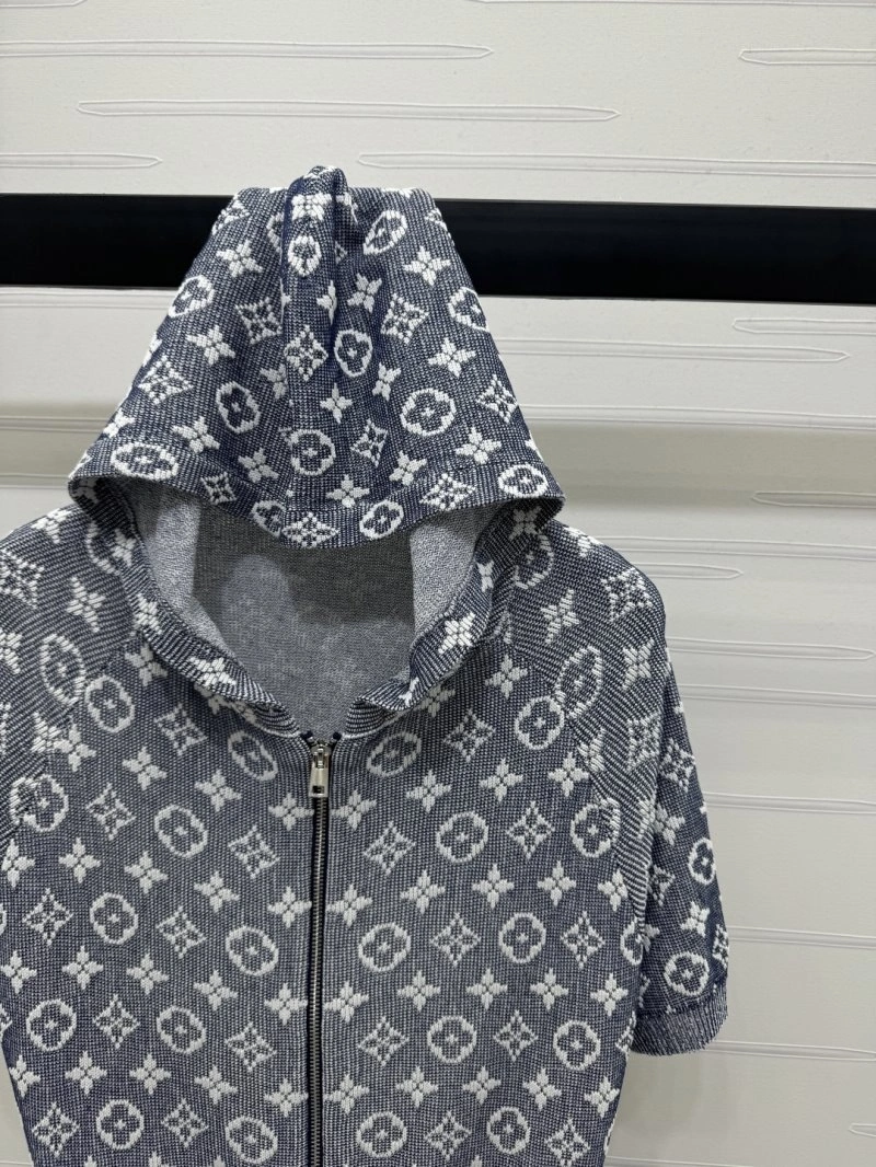 Sustainable Louis Vuitton Short Suits 131019