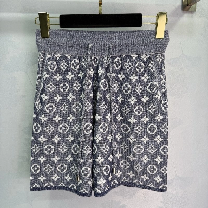 Louis Vuitton Short Suits Sleek 131026
