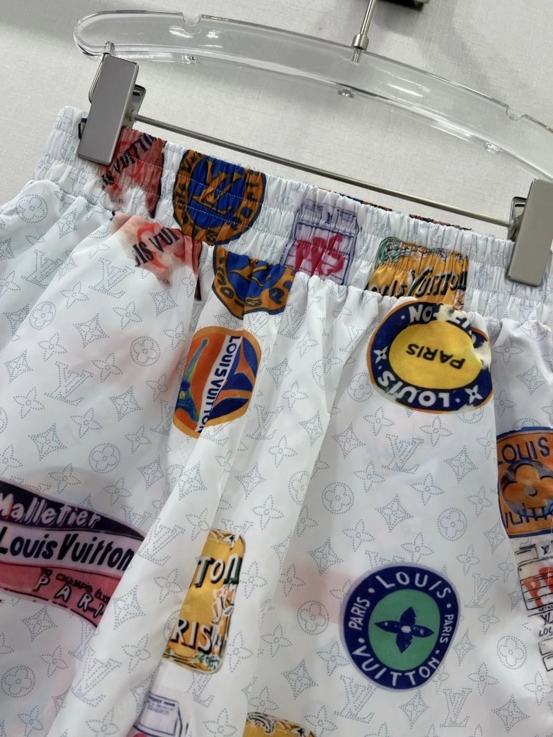 Louis Vuitton Short Suits Practical 131688