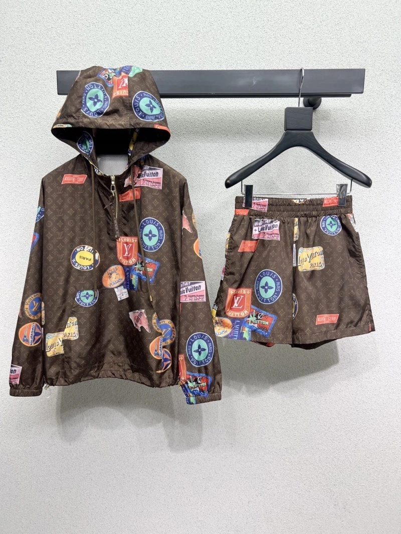 Louis Vuitton Short Suits Functional 131712