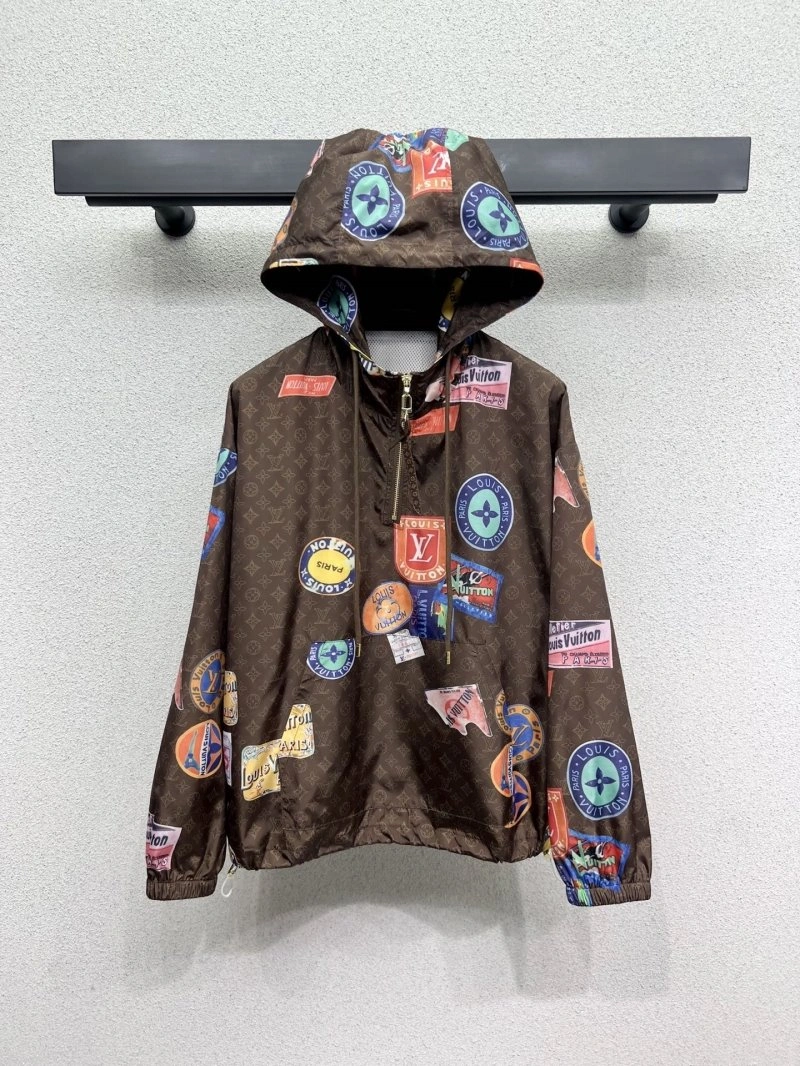 Louis Vuitton Short Suits Functional 131712