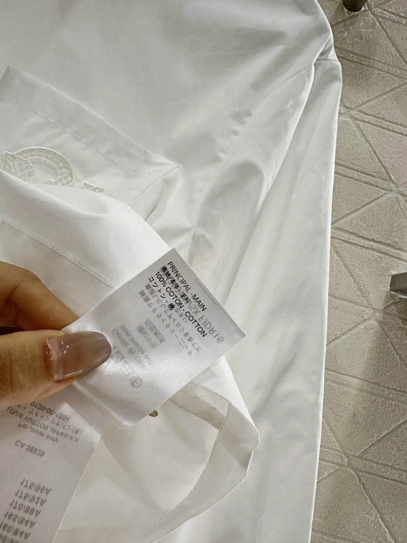 Louis Vuitton Short Suits Breathable 131692