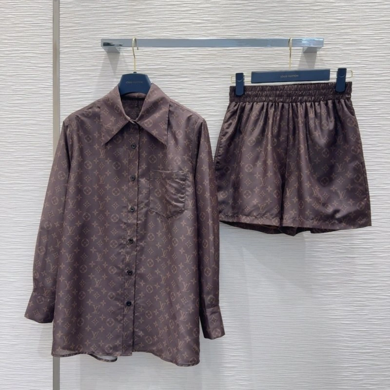 Louis Vuitton Short Suits Timeless 131685