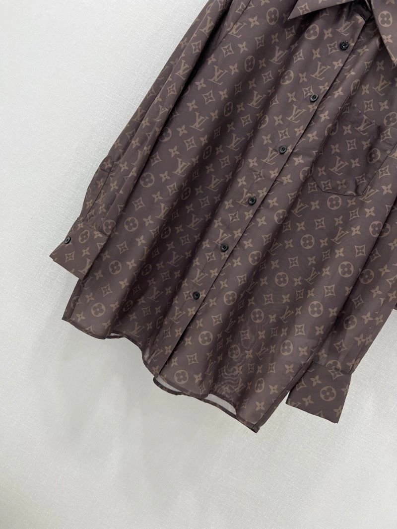 ModernLook Louis Vuitton Short Suits 131663