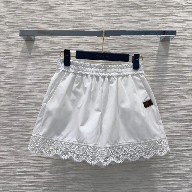Snug Louis Vuitton Short Suits 131679