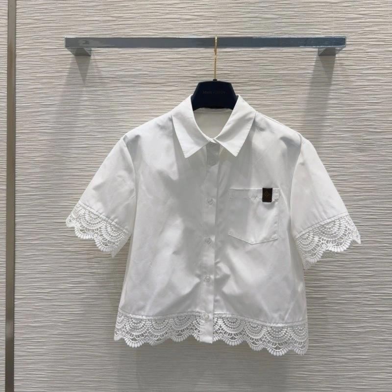 Snug Louis Vuitton Short Suits 131679