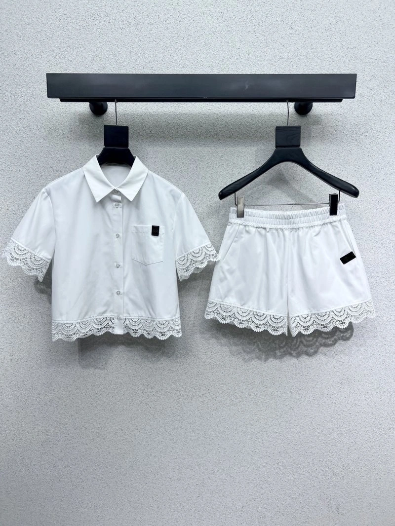 Louis Vuitton Short Suits Comfortable 131676