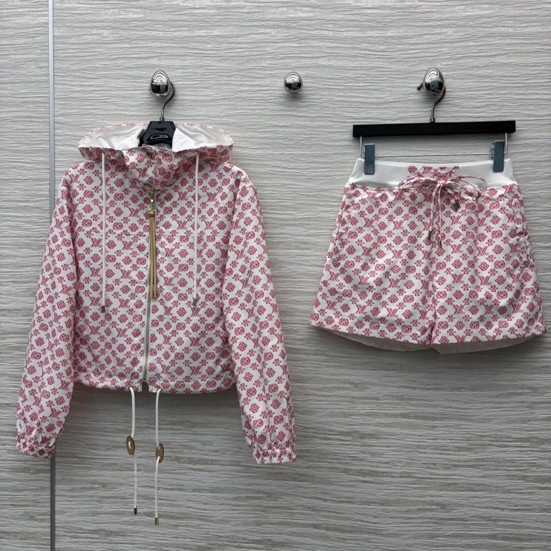 Louis Vuitton Short Suits EasyCare 131667