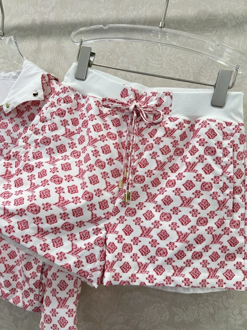 Louis Vuitton Short Suits Lightweight 131666