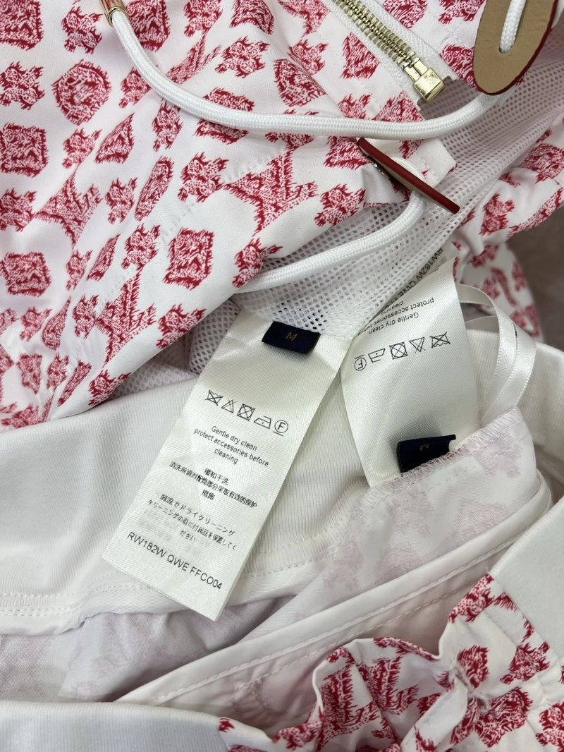 Louis Vuitton Short Suits Lightweight 131666