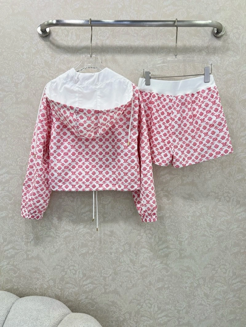 Louis Vuitton Short Suits Lightweight 131666