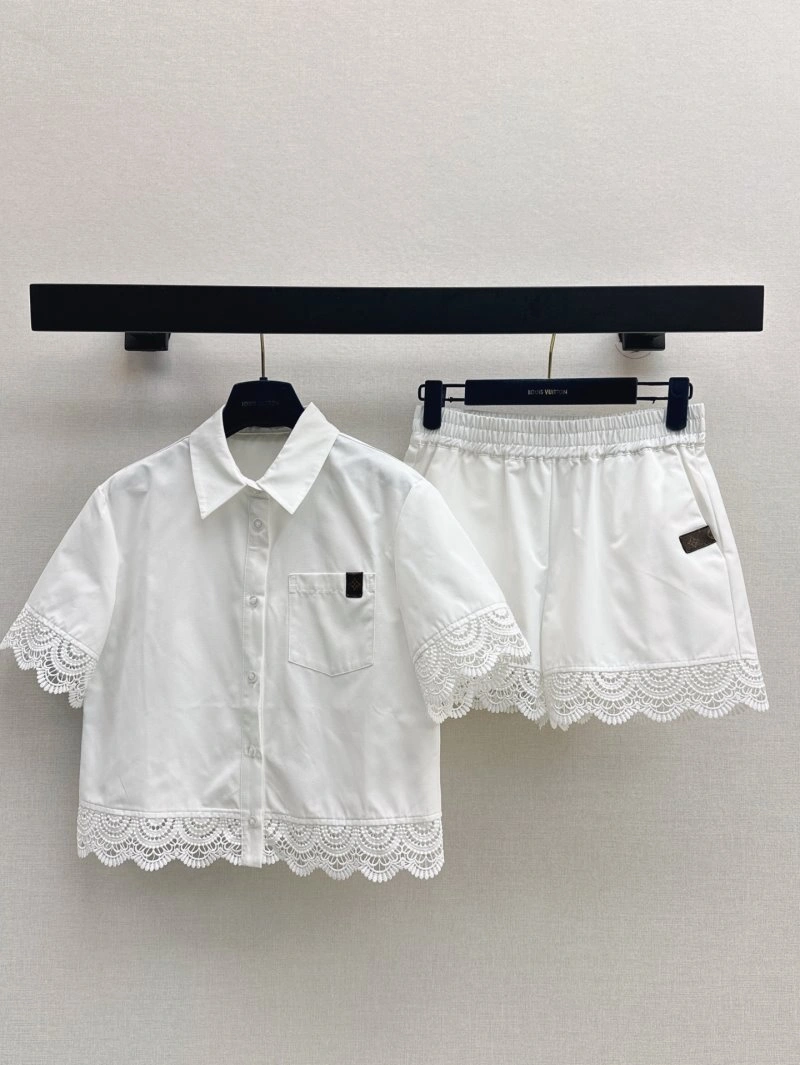 Louis Vuitton Short Suits Lightweight 130632