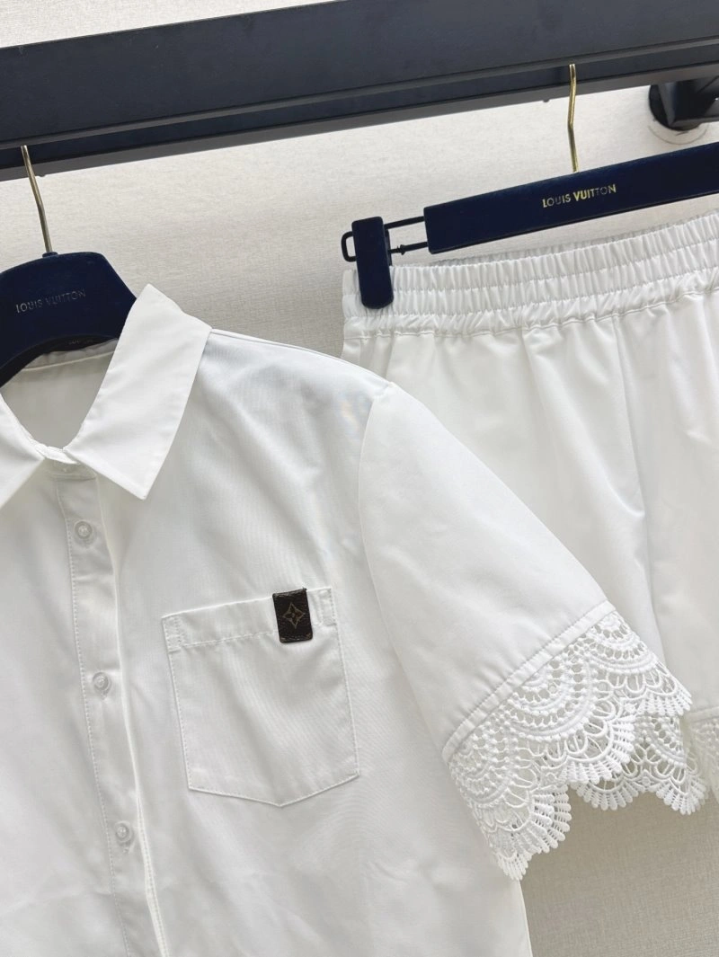 Louis Vuitton Short Suits Lightweight 130632