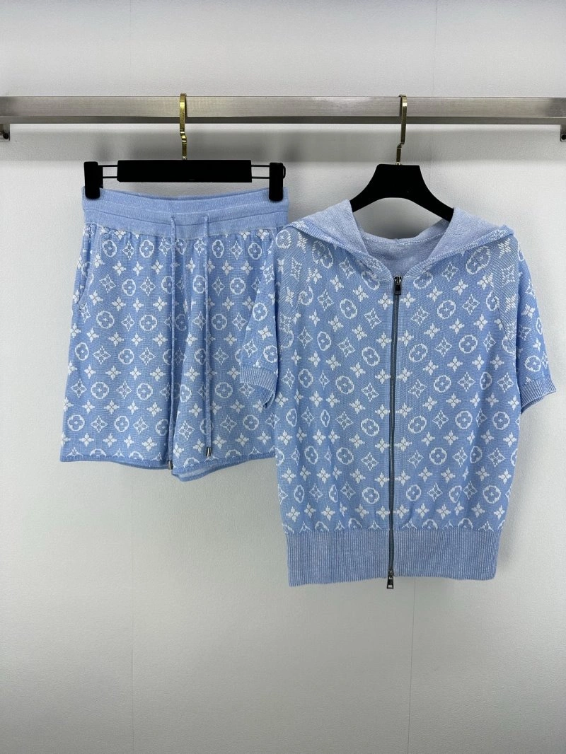 Lightweight Louis Vuitton Short Suits 130621