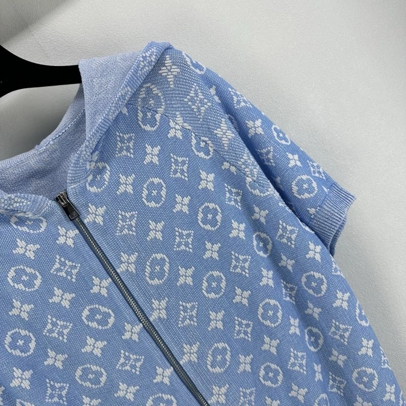 Lightweight Louis Vuitton Short Suits 130621