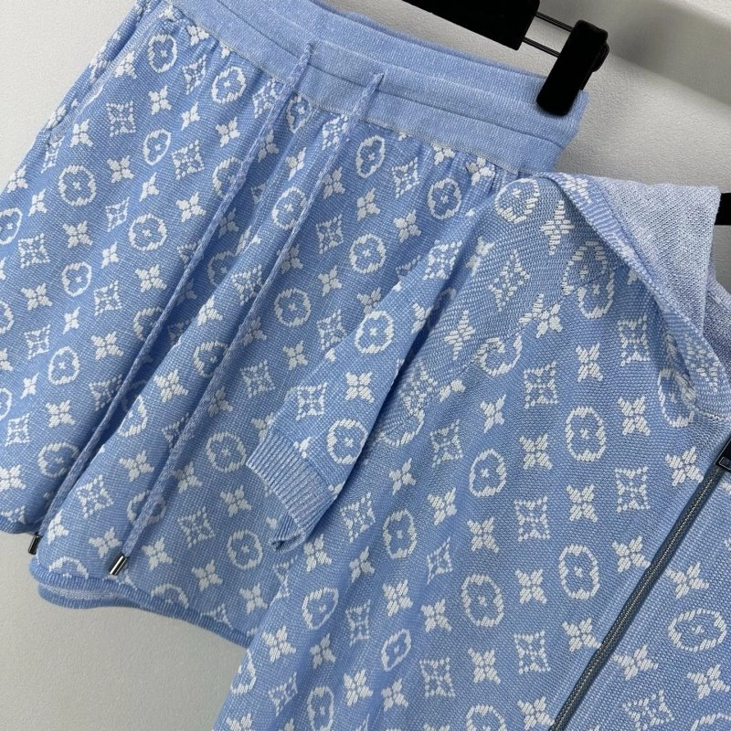 Lightweight Louis Vuitton Short Suits 130621
