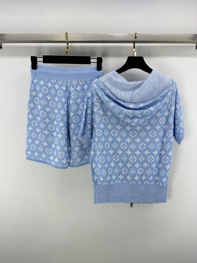 Lightweight Louis Vuitton Short Suits 130621