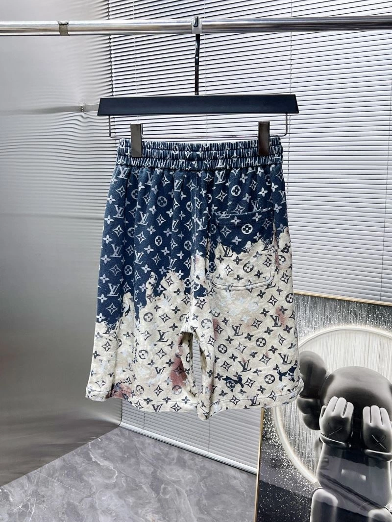Snug Louis Vuitton Short Suits 135751