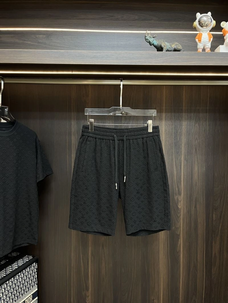 EyeCatching Louis Vuitton Short Suits 135738
