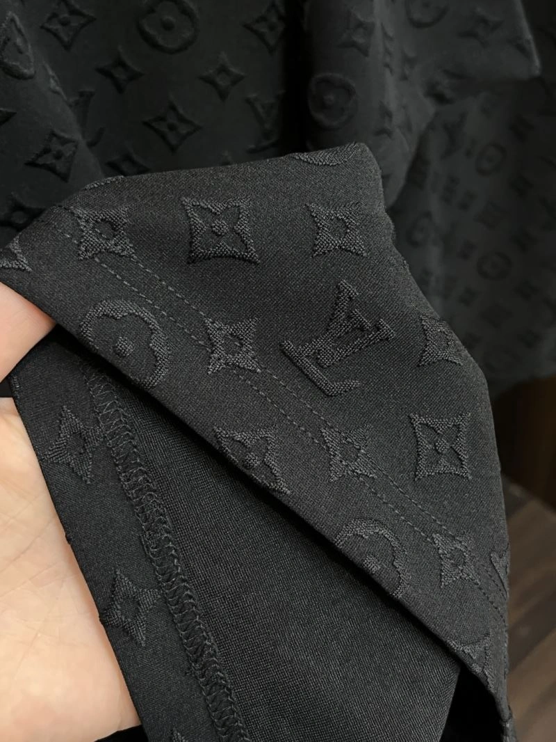 EyeCatching Louis Vuitton Short Suits 135738