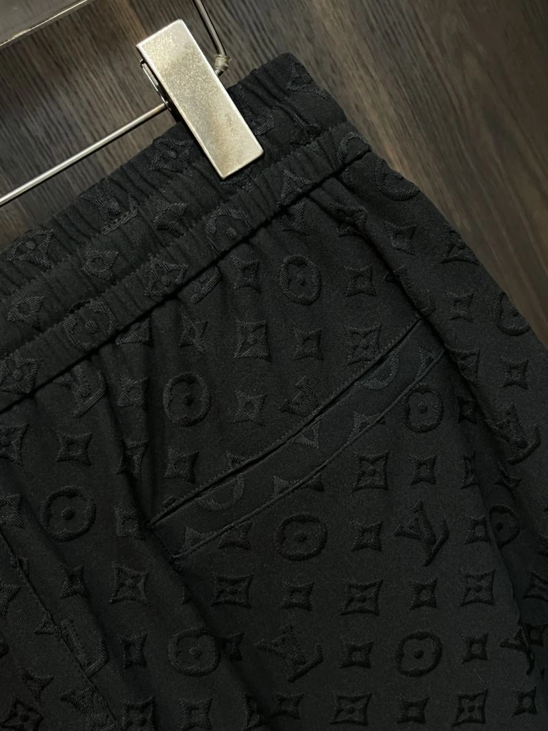 EyeCatching Louis Vuitton Short Suits 135738
