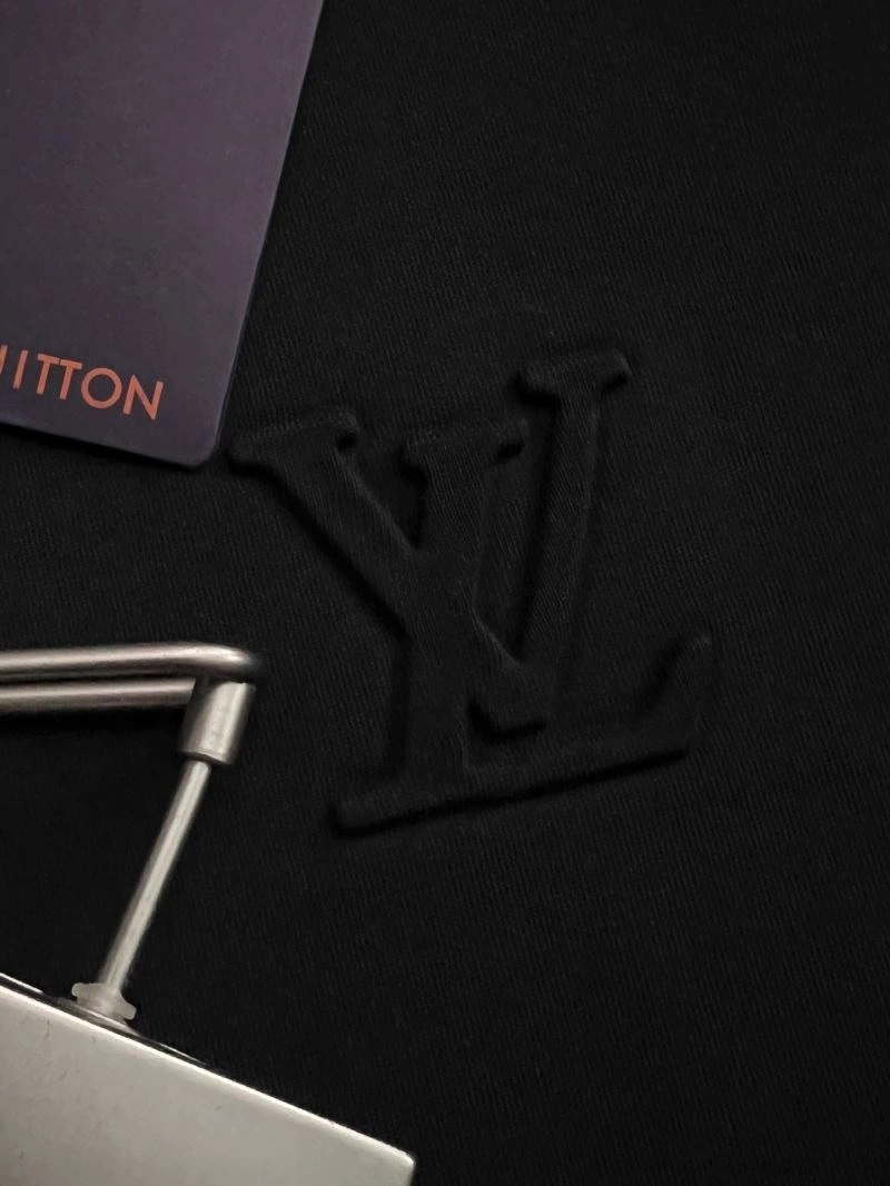 Louis Vuitton Short Suits ComfortFit 135728