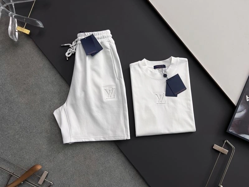 Louis Vuitton Short Suits Attractive 135736