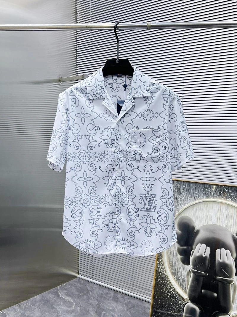 Louis Vuitton Short Suits EyeCatching 135745