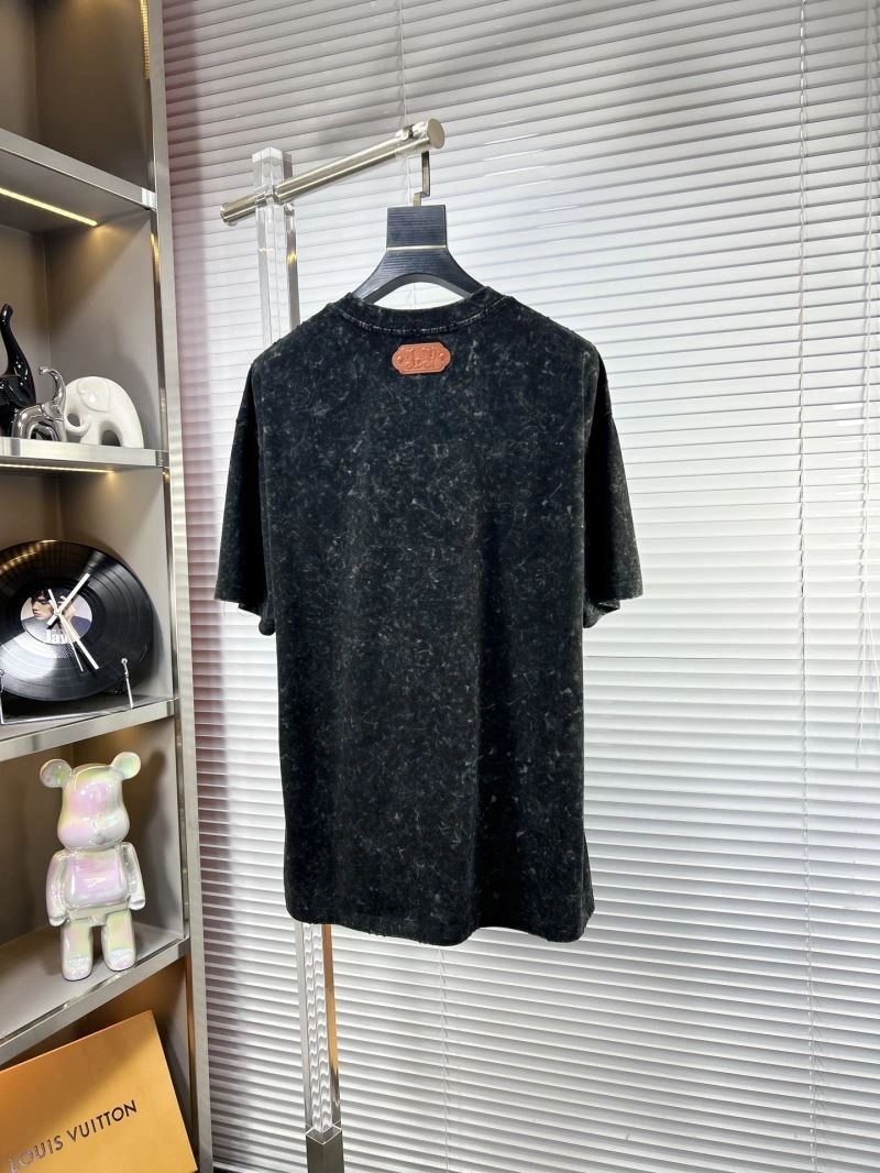 Louis Vuitton Short Suits Comfortable 135746