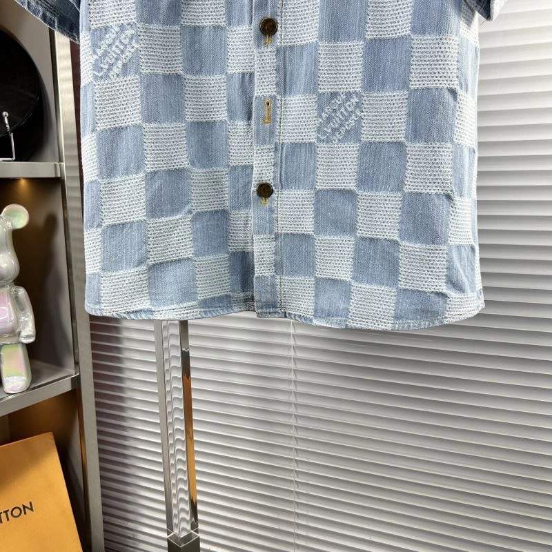 Louis Vuitton Short Suits Compact 135739