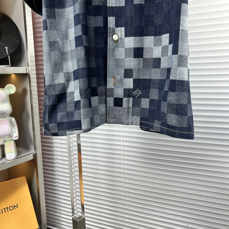AllSeason Louis Vuitton Short Suits 135743