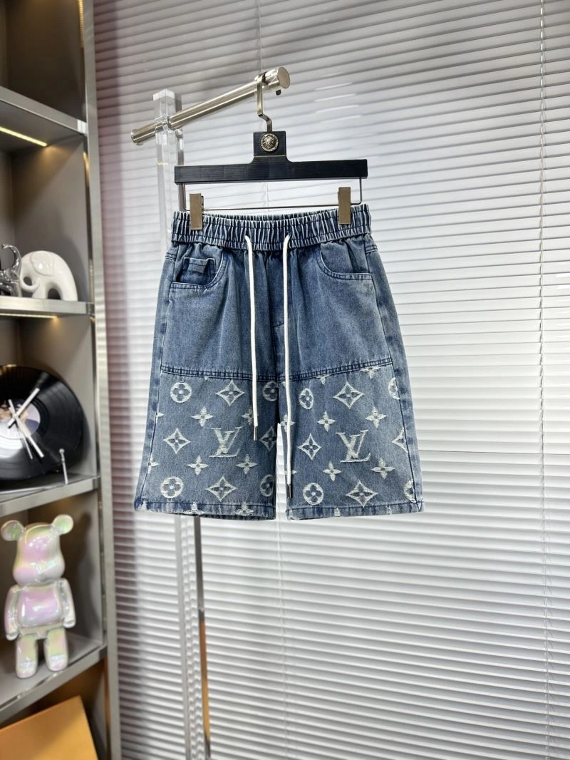 SmoothTexture Louis Vuitton Short Suits 135742