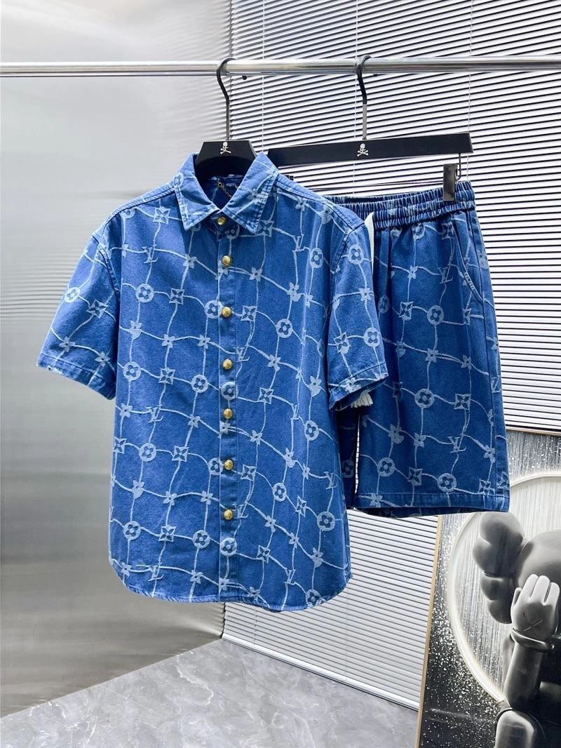 Louis Vuitton Short Suits EyeCatching 134805