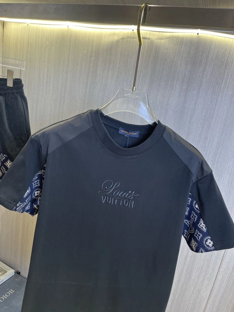 Louis Vuitton Short Suits DailyWear 134803