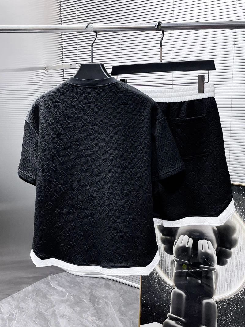 FastDry Louis Vuitton Short Suits 134795