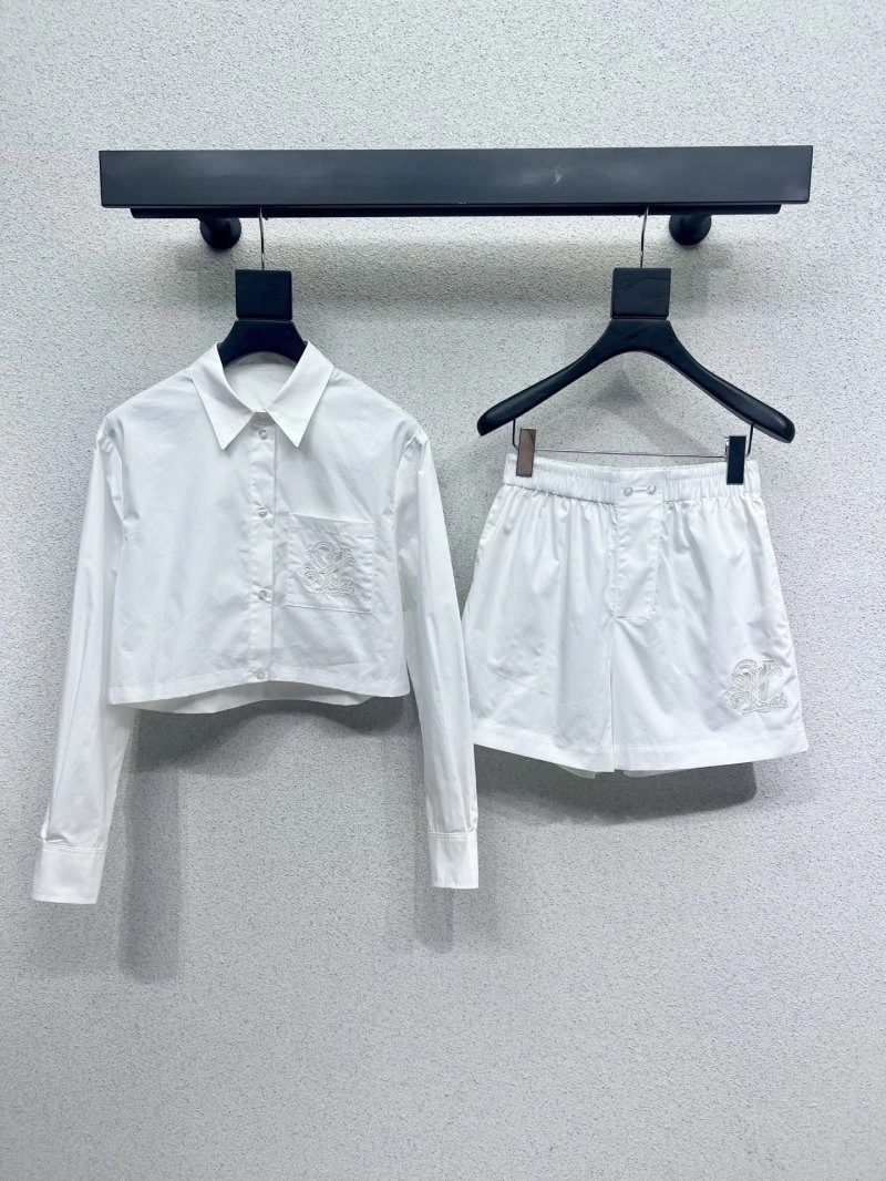 Elegant Louis Vuitton Short Suits 131369