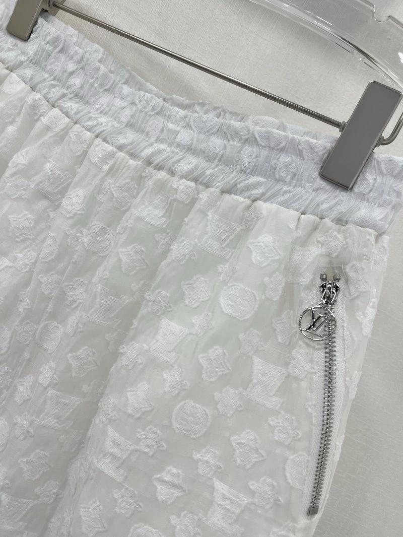 NewStyle Louis Vuitton Short Suits 131358