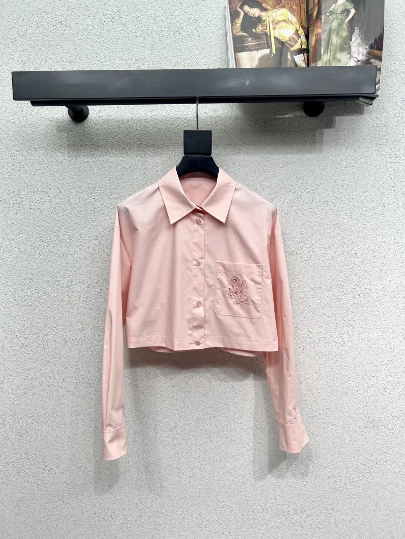 Versatile Louis Vuitton Short Suits 131384