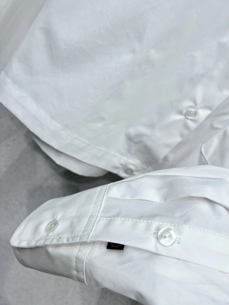 Louis Vuitton Short Suits Youthful 131359