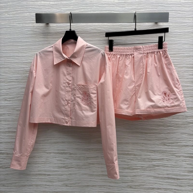 Louis Vuitton Short Suits HighQuality 131372