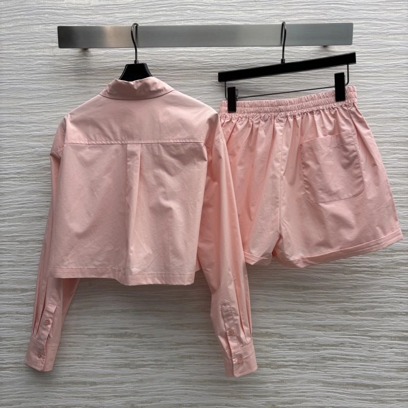 Louis Vuitton Short Suits HighQuality 131372