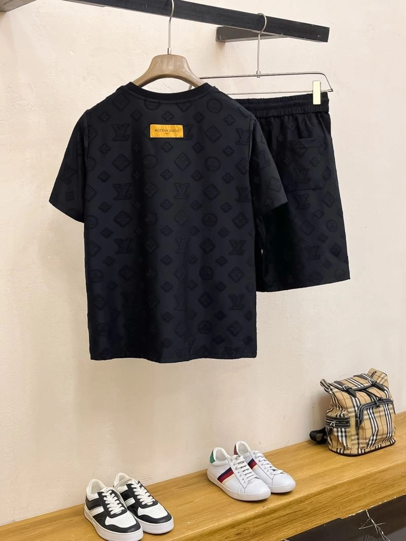 OnTrend Louis Vuitton Short Suits 133676