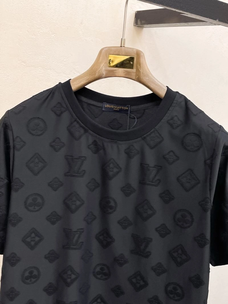 OnTrend Louis Vuitton Short Suits 133676
