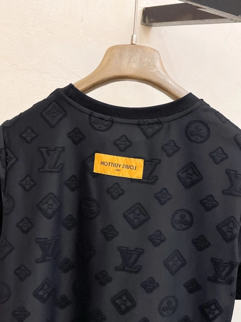 OnTrend Louis Vuitton Short Suits 133676