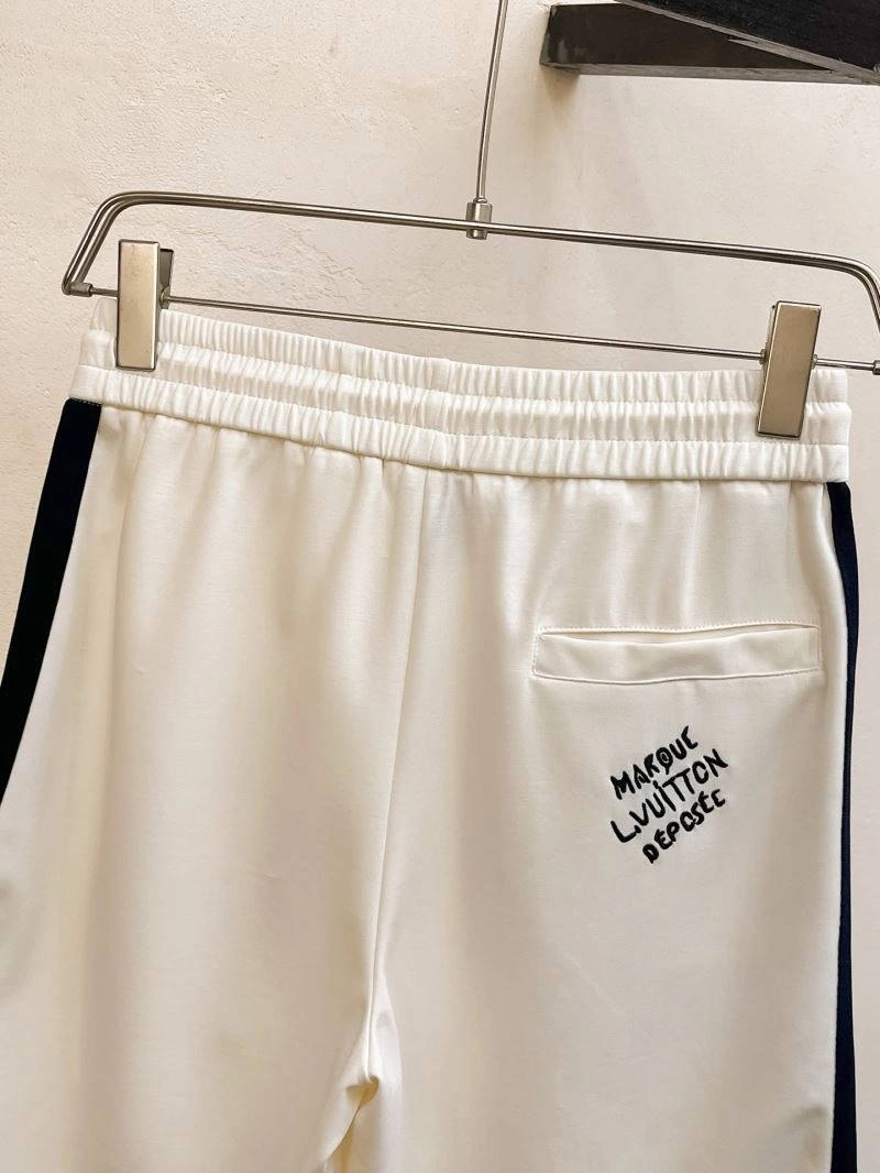 Soft Louis Vuitton Short Suits 133675